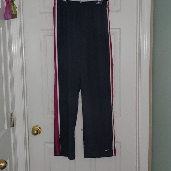 Nike Gray workout pants Sz L (12-14) - Picture 1 of 8